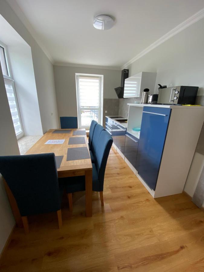 Schöne 2 Zimmerwohnung, neu saniert, hell, stilvoll Borna Exterior foto